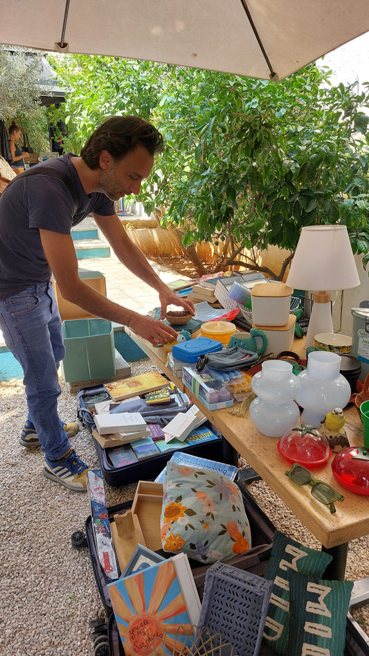 Call for Participation: October Decluttering Pop-Up